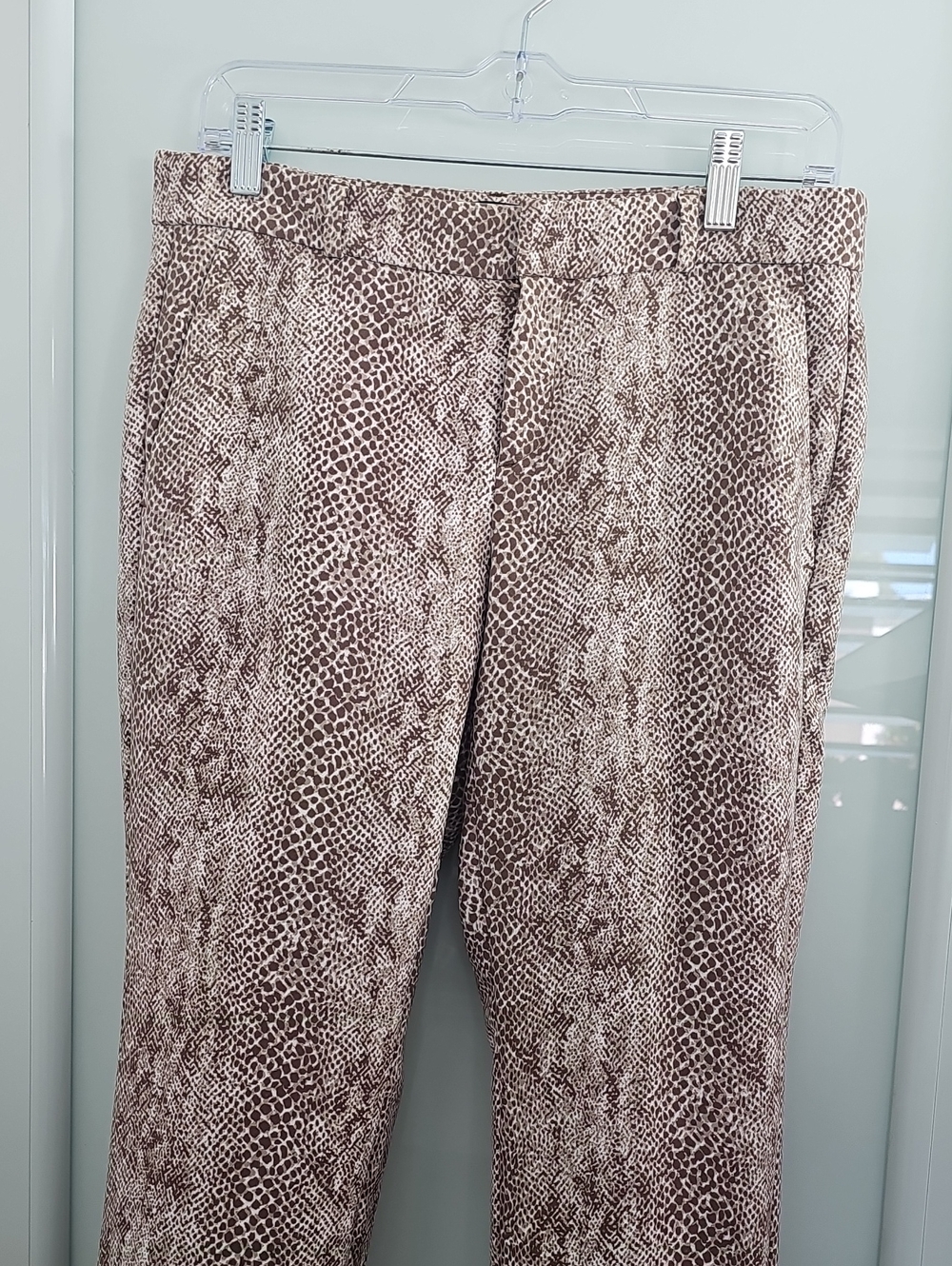 Banana Republic Leopard Print Trousers Womens Pants. Size 2 - Picture 14 of 15